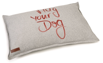 beeztees hondenkussen lounge hug your dog grijs